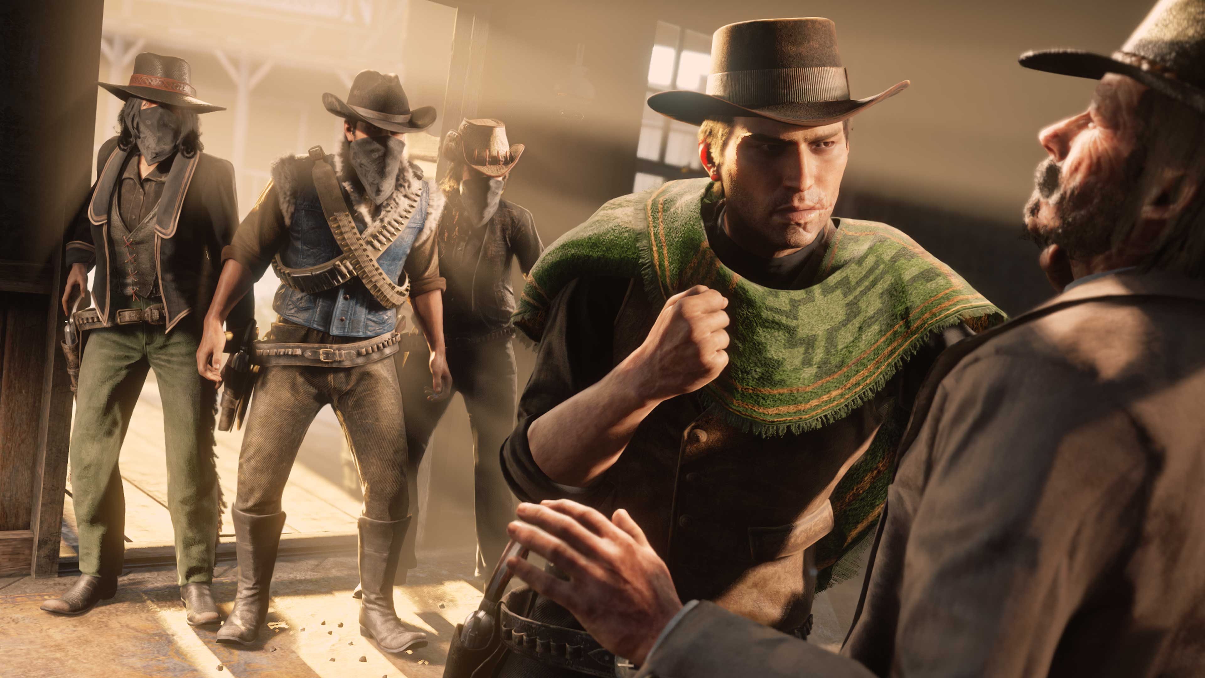 三名 Red Dead 在线模式玩家握紧拳头盯着另一名角色，试图威吓一名男子。