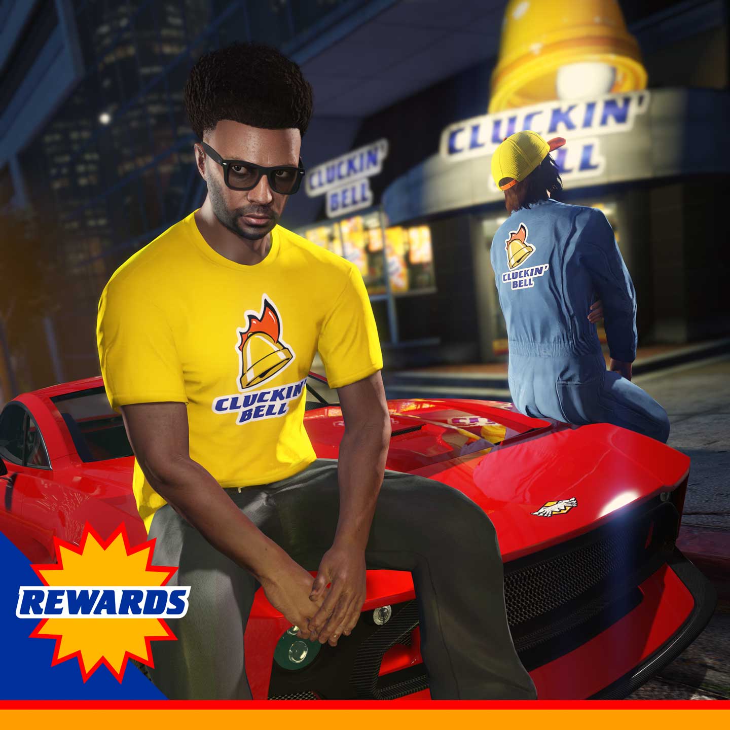 两名 GTA 在线模式玩家穿着当当钟服装；一件黄色 T 恤和蓝色连身服。