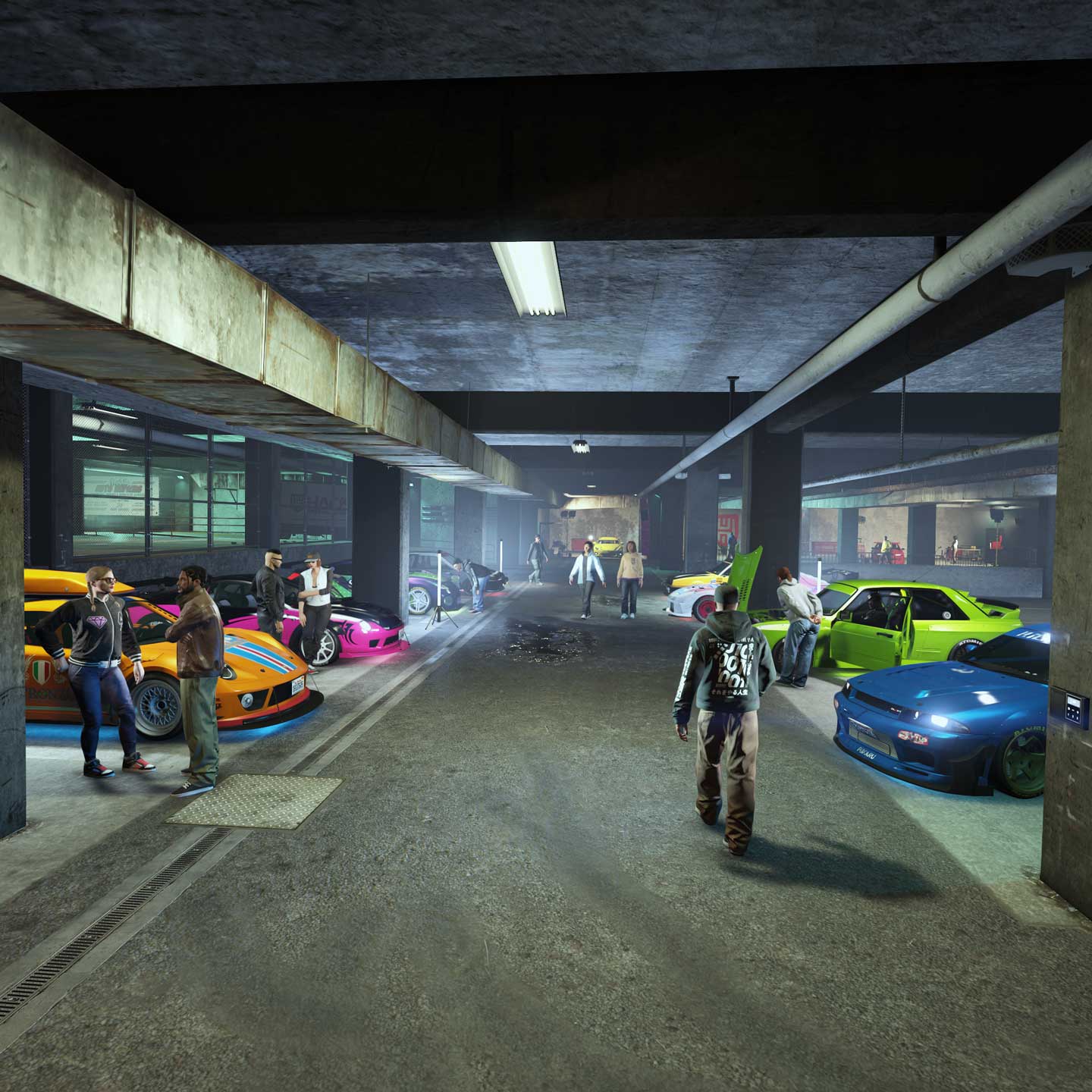 洛圣都车友会中的改装车和 GTA 在线模式玩家。