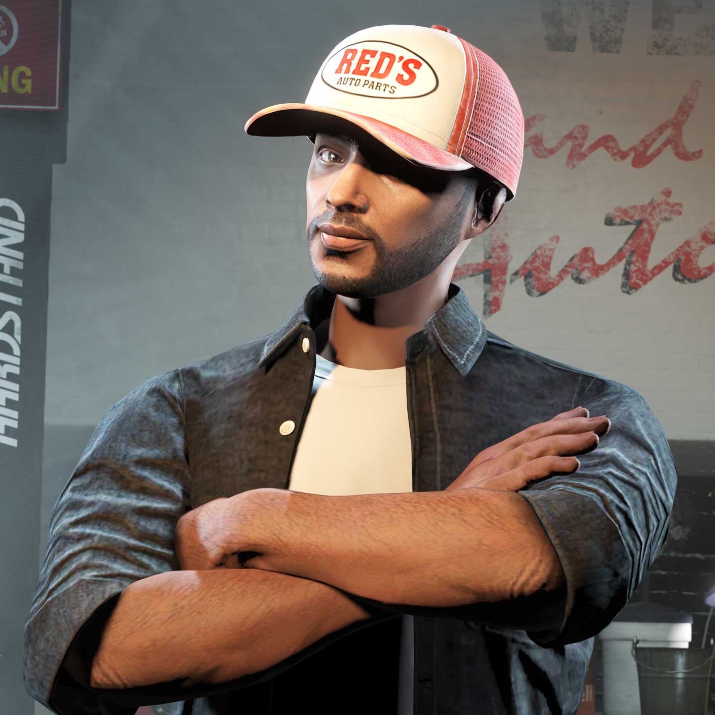 A GTA Online character wearing the white and red “Red’s Cap” with the Red’s Auto Parts Logo.